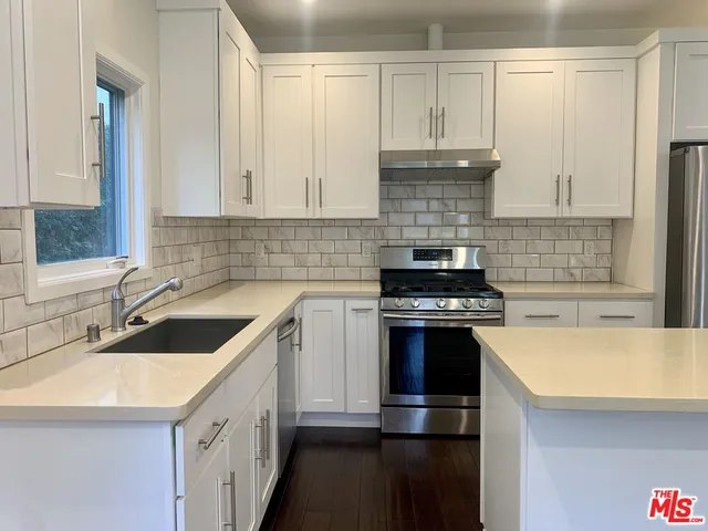 $3,500 | 1913 North Commonwealth Avenue, Los Angeles, CA 90027