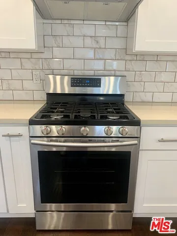 $3,500 | 1913 North Commonwealth Avenue, Los Angeles, CA 90027