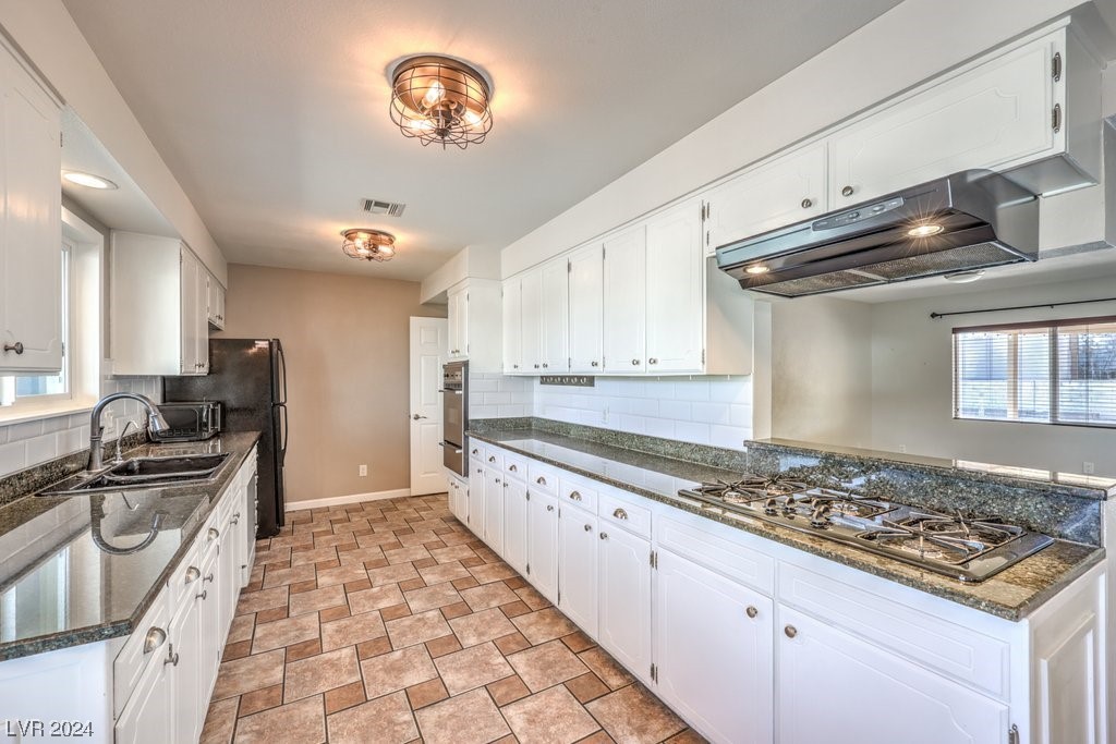 513 East Fairway Road Henderson, NV 89015 - Photo 12 of 43 Gallery Image 12