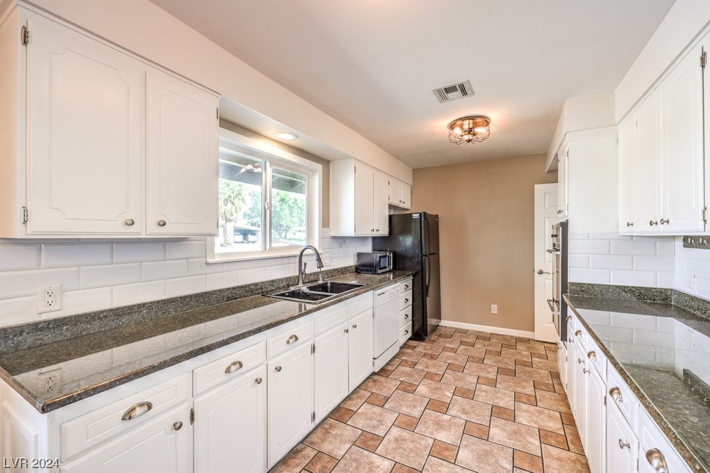 513 East Fairway Road Henderson, NV 89015 - Photo 13 of 43 Gallery Image 13