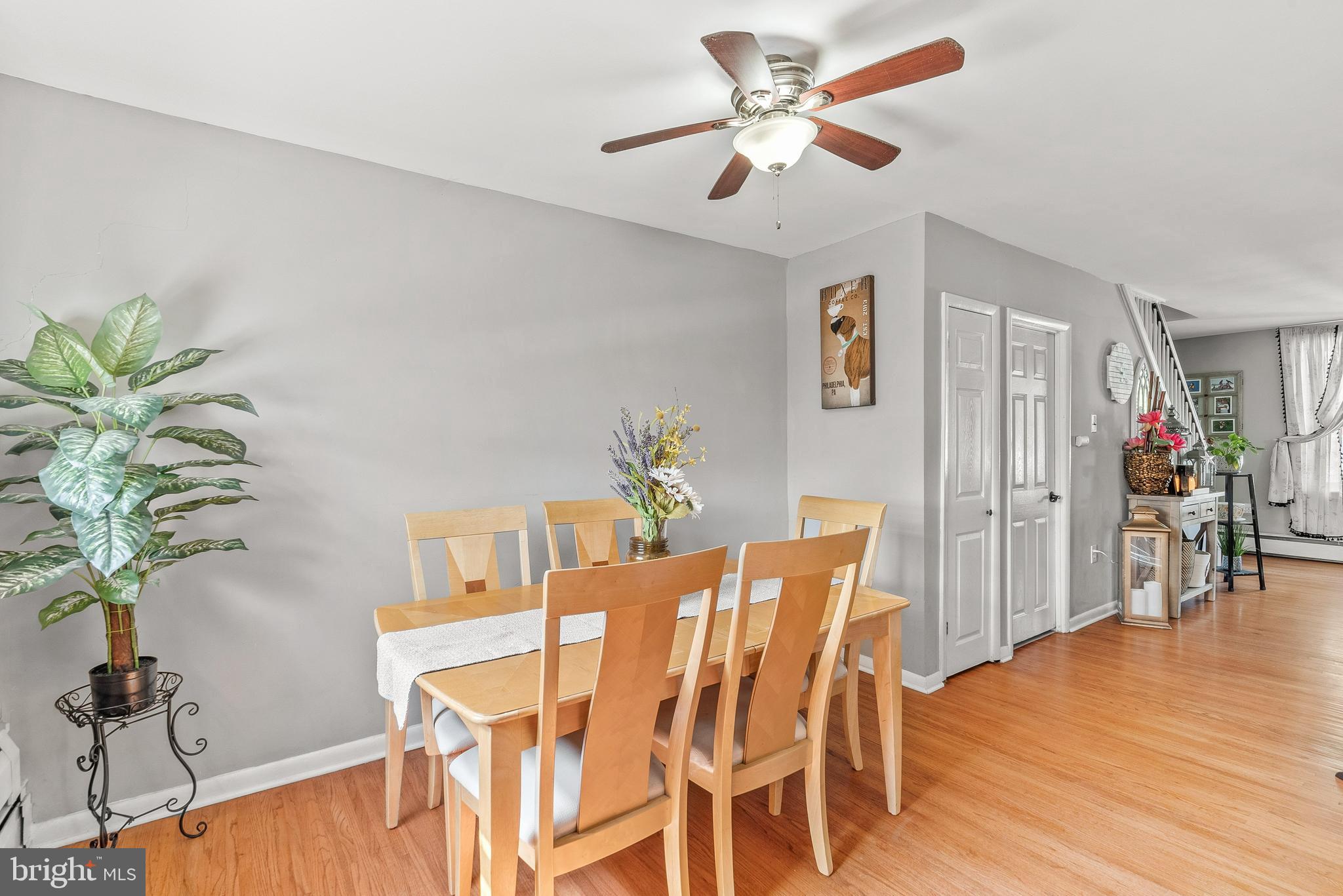 15047 London Road Philadelphia, PA 19116 - Photo 8 of 28 Lovely Dining Room off of the kitchen