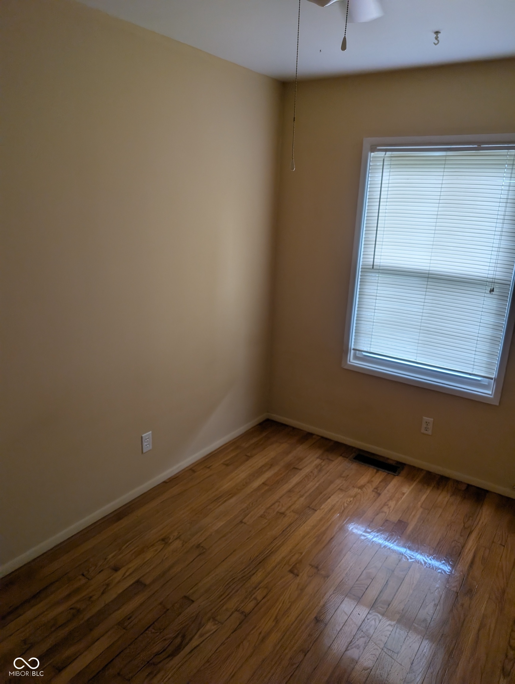 2905 Kentucky Avenue Columbus, IN 47201 - Photo 8 of 14