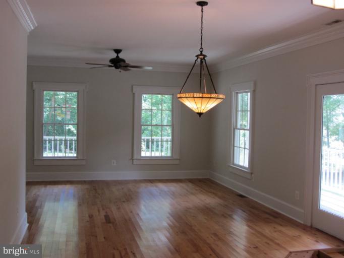 584 Coover Road Annapolis, MD 21401 - Photo 13 of 22 Interior (General)