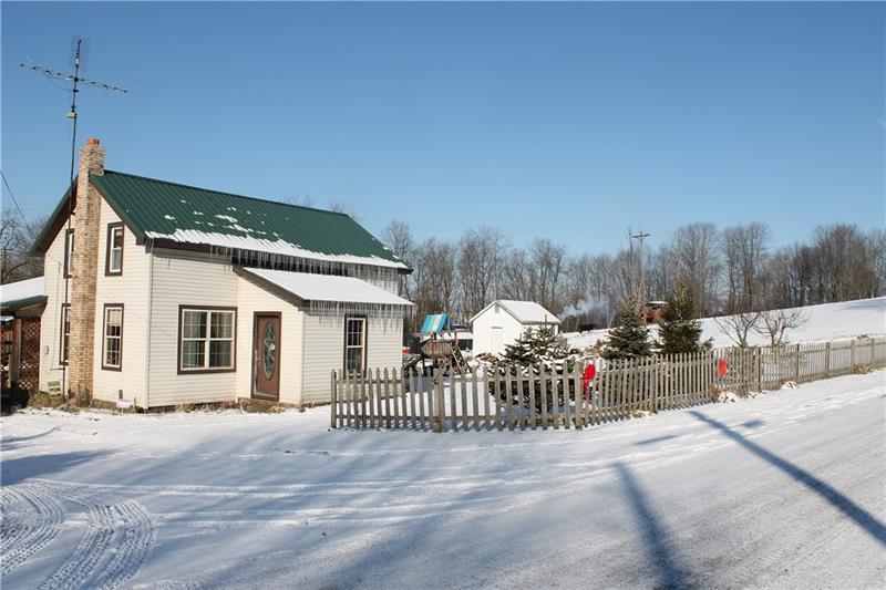 163 Porter Road Harrisville, PA 16038 - Photo 1 of 24 Gallery Image 1