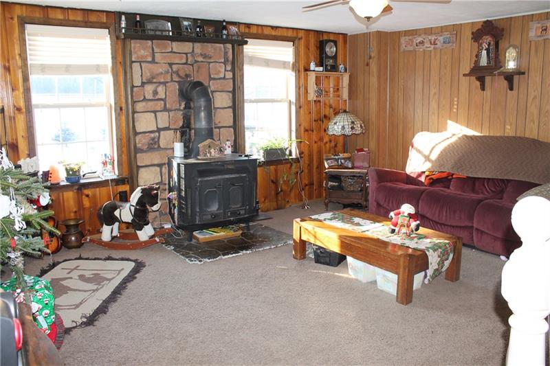 163 Porter Road Harrisville, PA 16038 - Photo 6 of 24 Gallery Image 6