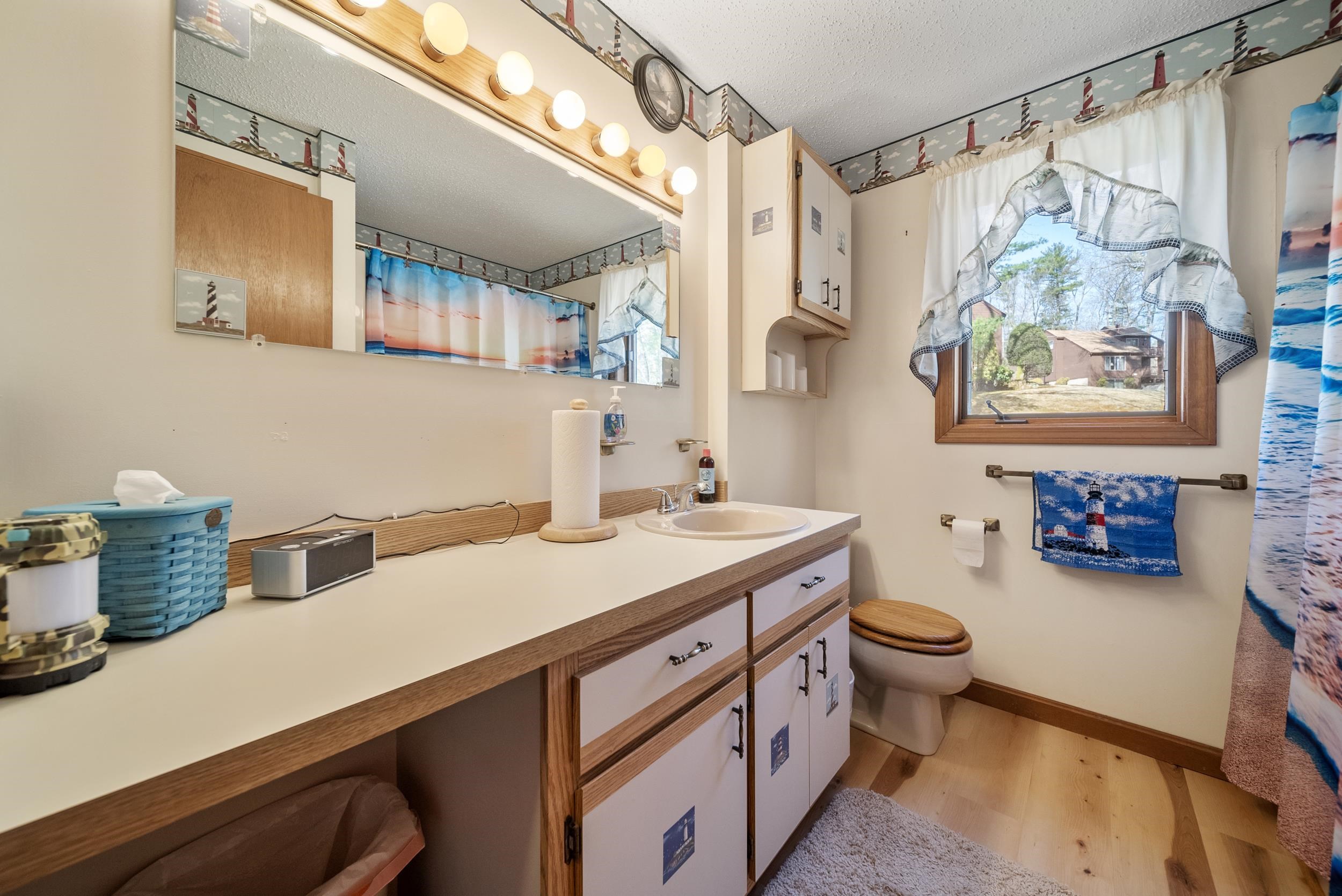 11 Gloucester Lane Nashua, NH 03063 - Photo 16 of 29