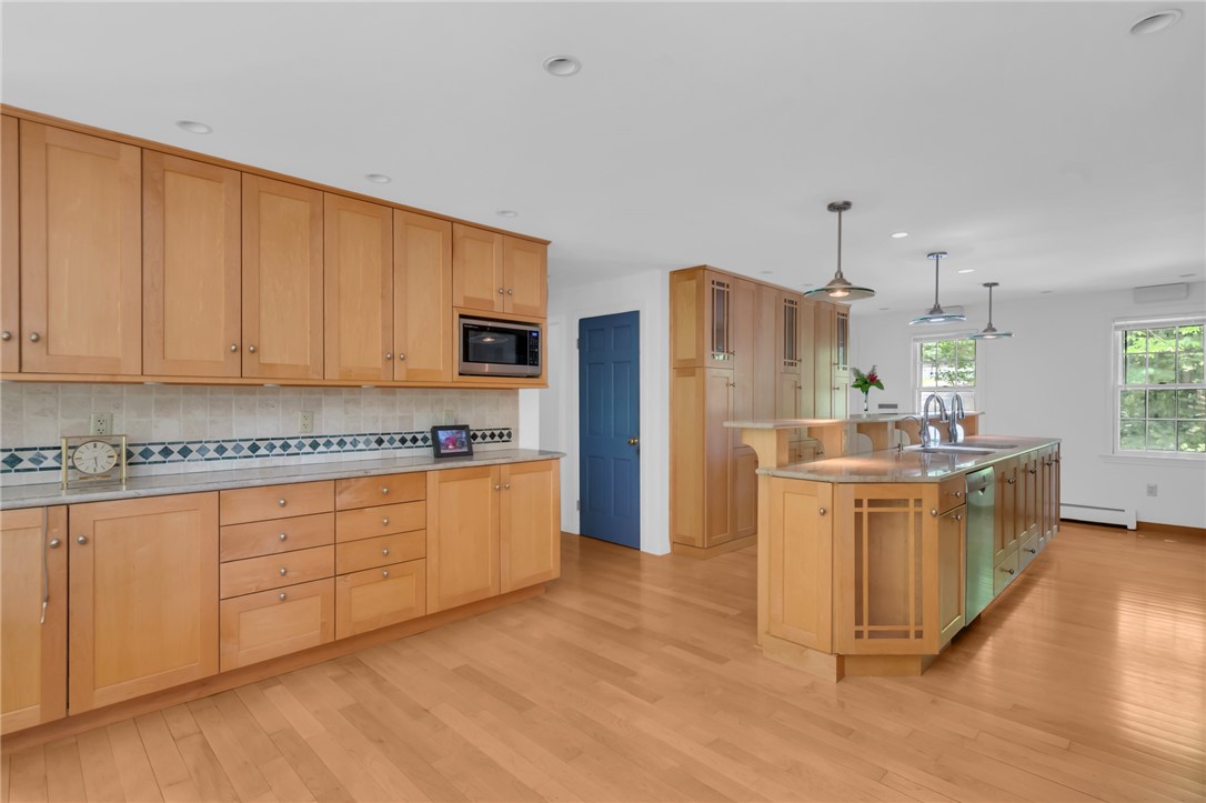 12 Howard Road Cumberland, RI 02864 - Photo 9 of 50