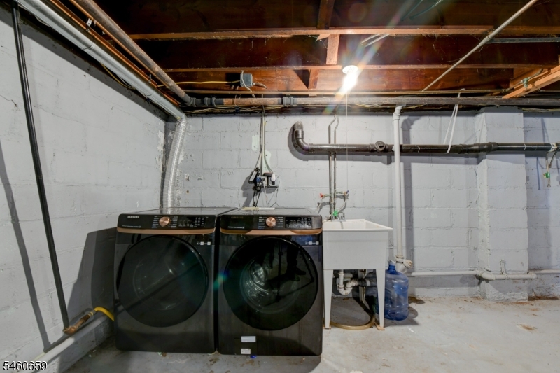 545 Winthrop Road Union, NJ 07083 - Photo 12 of 15 Gallery Image 12