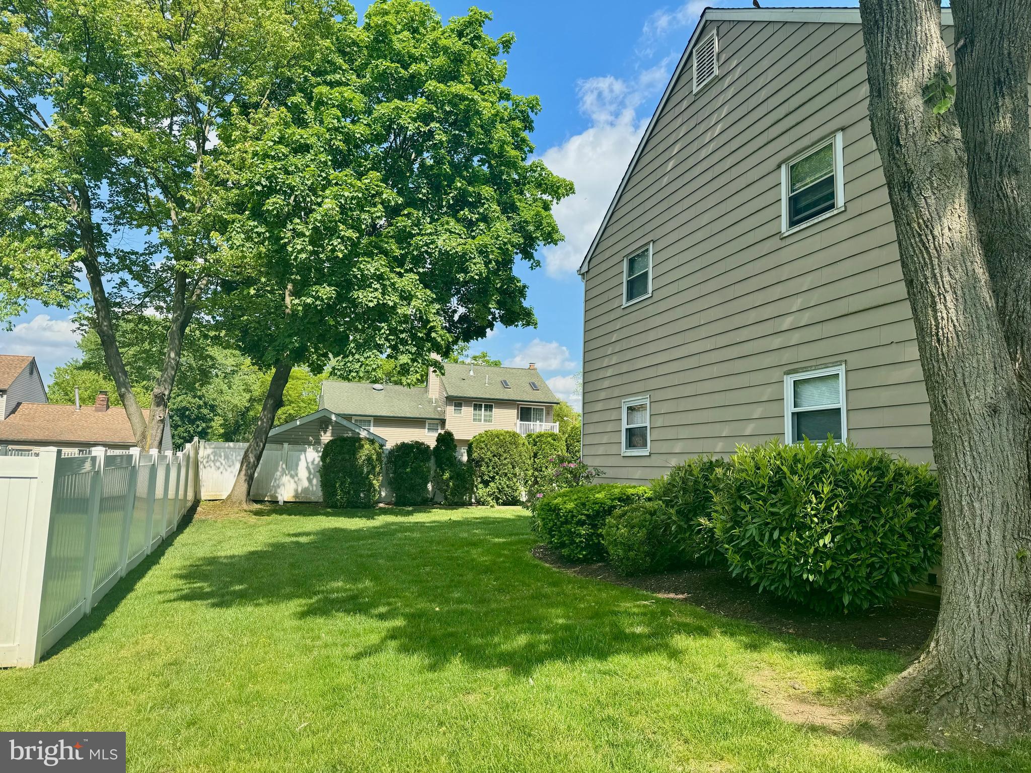 152 Coopers Kill Road Delran, NJ 08075 - Photo 23 of 24 Side Exterior