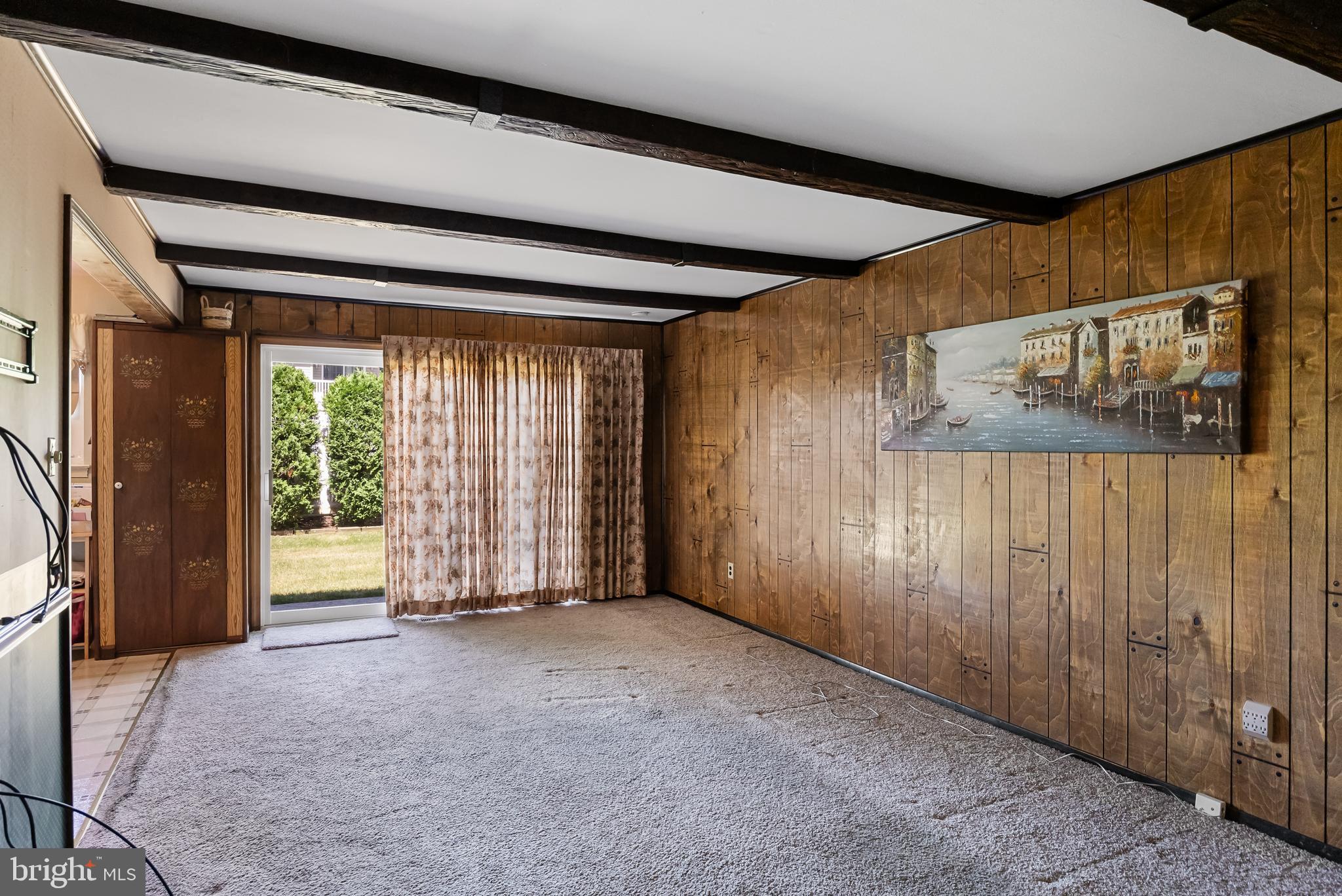 152 Coopers Kill Road Delran, NJ 08075 - Photo 9 of 24 Family Room