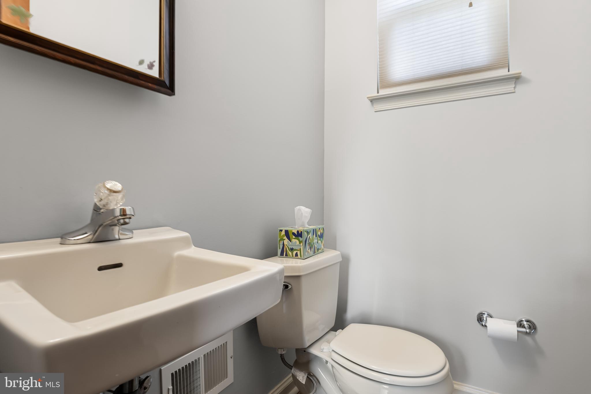 152 Coopers Kill Road Delran, NJ 08075 - Photo 10 of 24 Half Bath