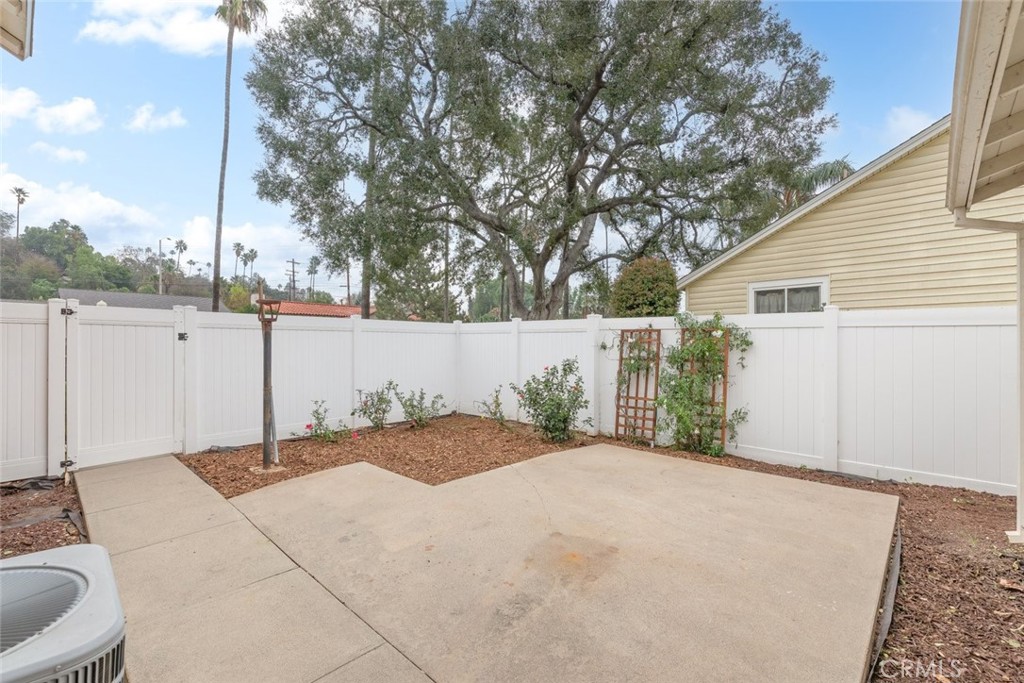 5663 Osburn Place Riverside, CA 92506 - Photo 30 of 38