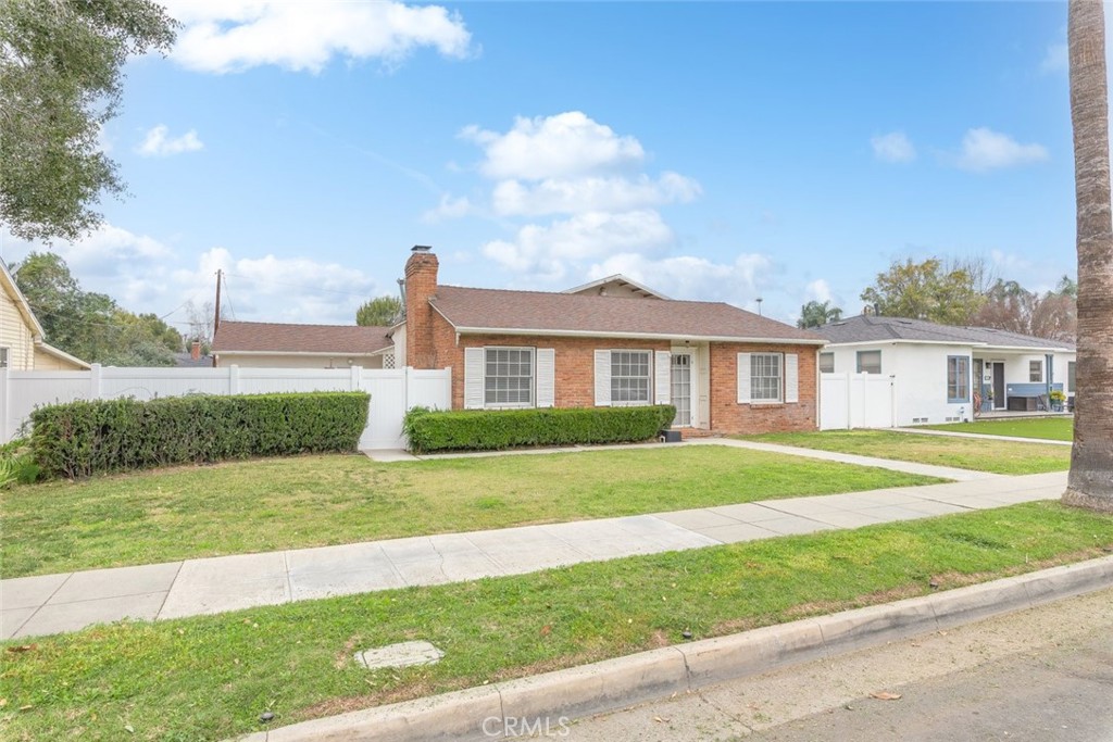 5663 Osburn Place Riverside, CA 92506 - Photo 4 of 38