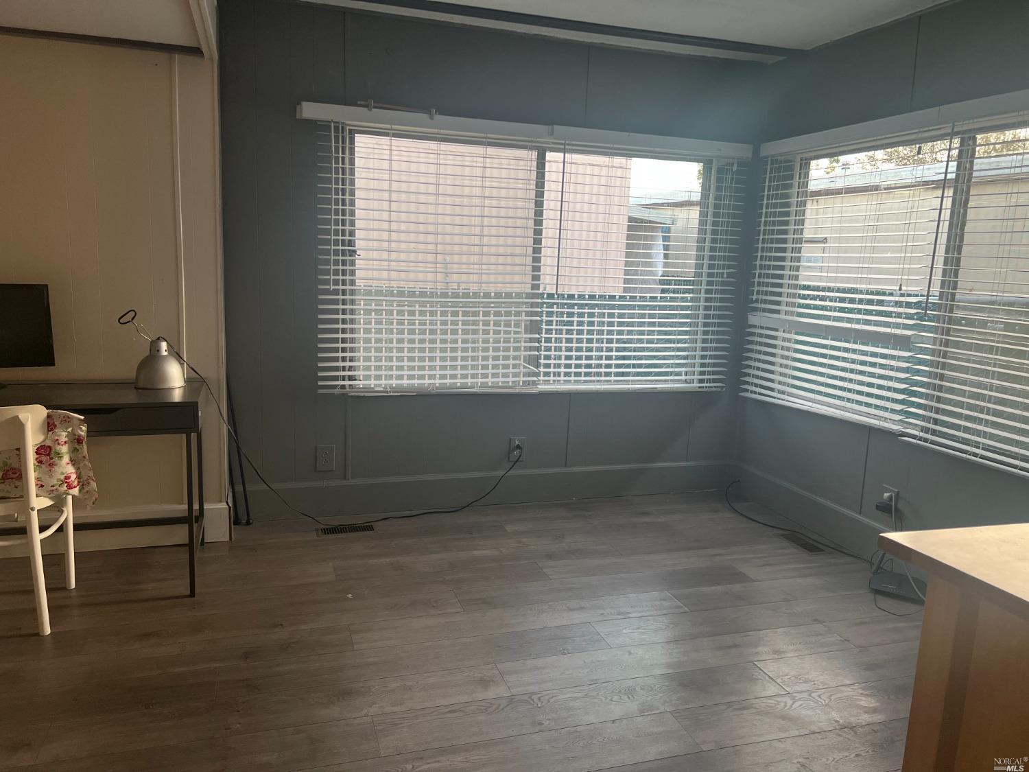 2130 Redwood Highway, Unit F5 Greenbrae, CA 94904 - Photo 9 of 20 a workspace with a window