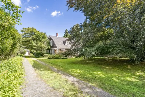 $6,995,000 | 28 Pudding Hill Lane, East Hampton, NY 11937
