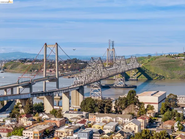 $620,000 | 822 A Street, Crockett, CA 94525