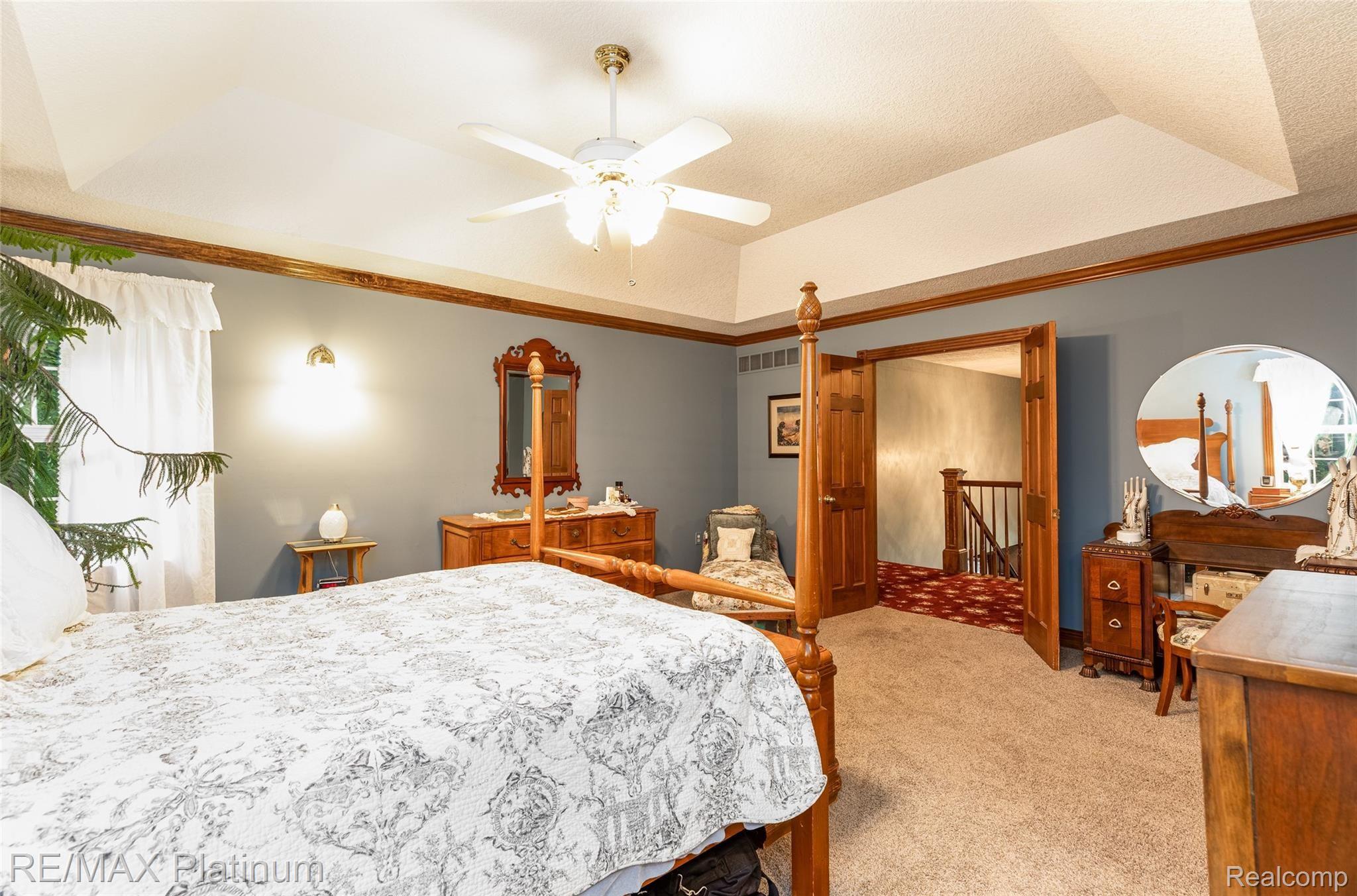 5275 Bullard Road Fenton, MI 48430 - Photo 19 of 69 38.MasterBedroom