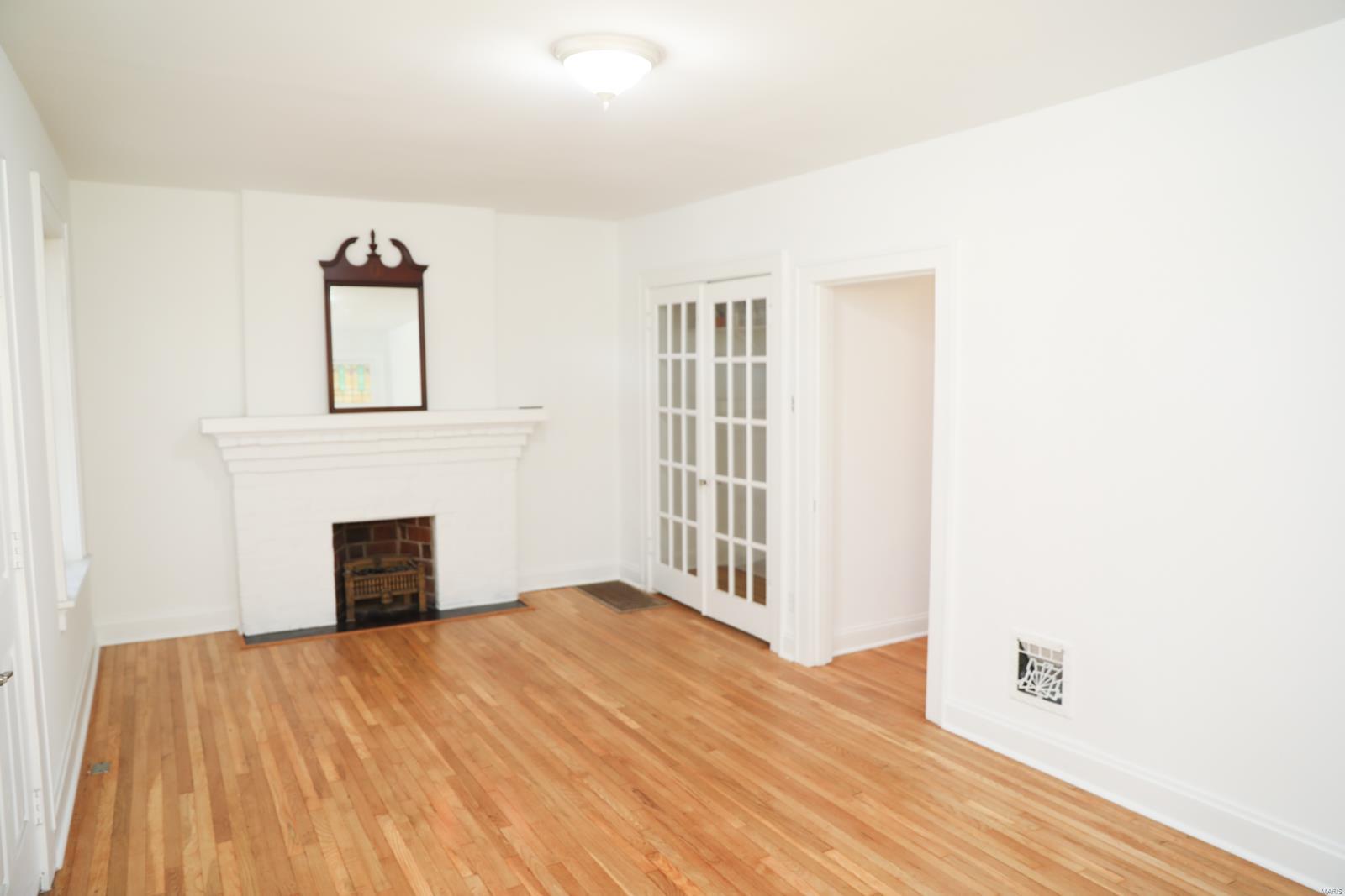 6006 Morgan Ford Road St. Louis, MO 63116 - Photo 3 of 15