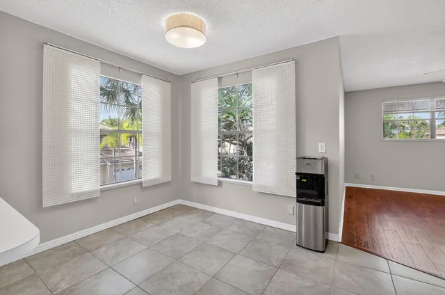 $4,000 | 6769 Montego Bay Boulevard, Unit F, Boca Raton, FL 33433