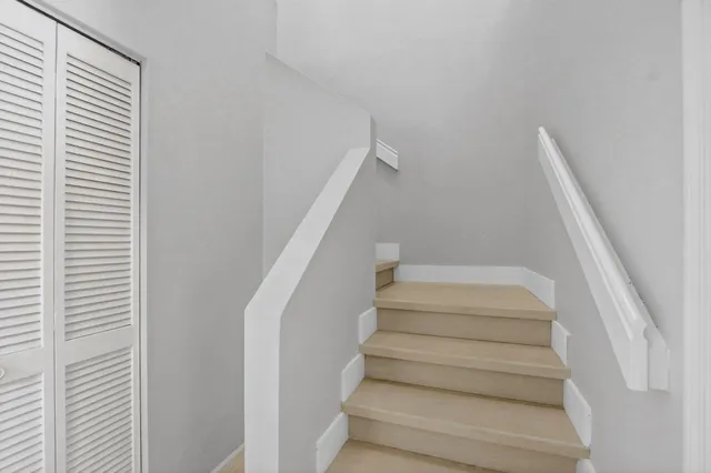 $4,000 | 6769 Montego Bay Boulevard, Unit F, Boca Raton, FL 33433