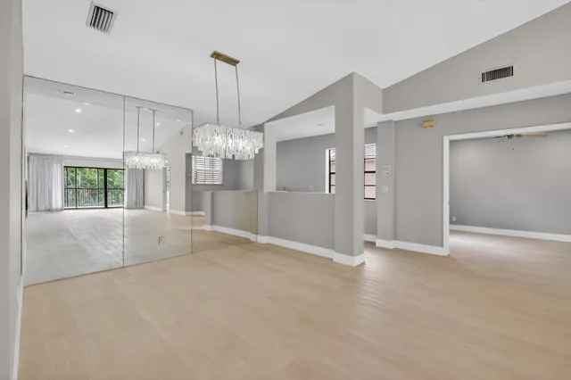 $4,000 | 6769 Montego Bay Boulevard, Unit F, Boca Raton, FL 33433