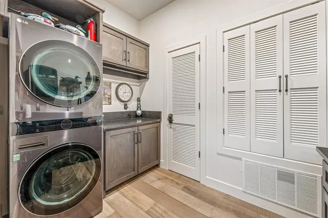 a view of washer and dryer in a utility room