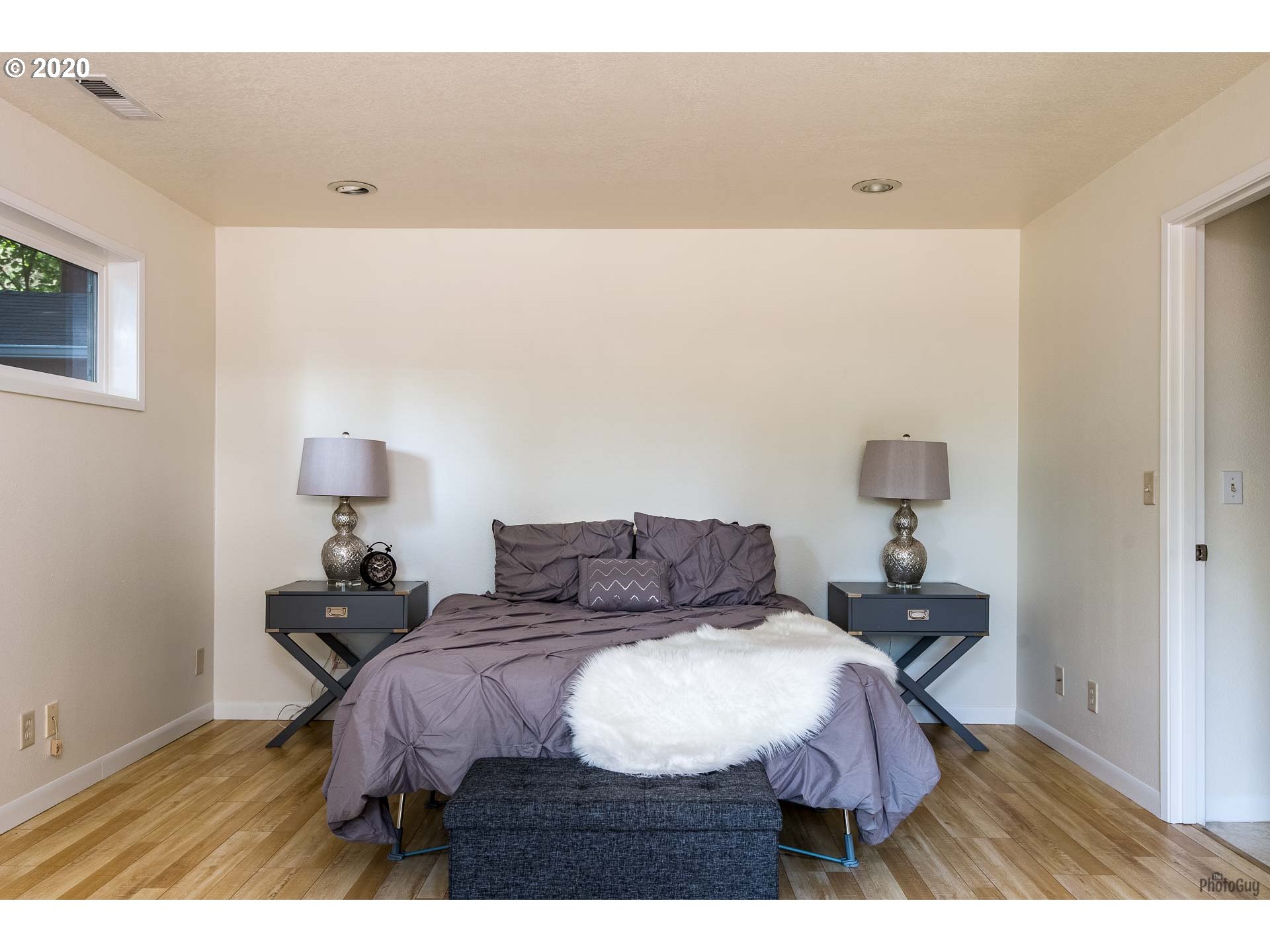 1582 Willagillespie Road Eugene, OR 97401 - Photo 15 of 32 Gallery Image 15