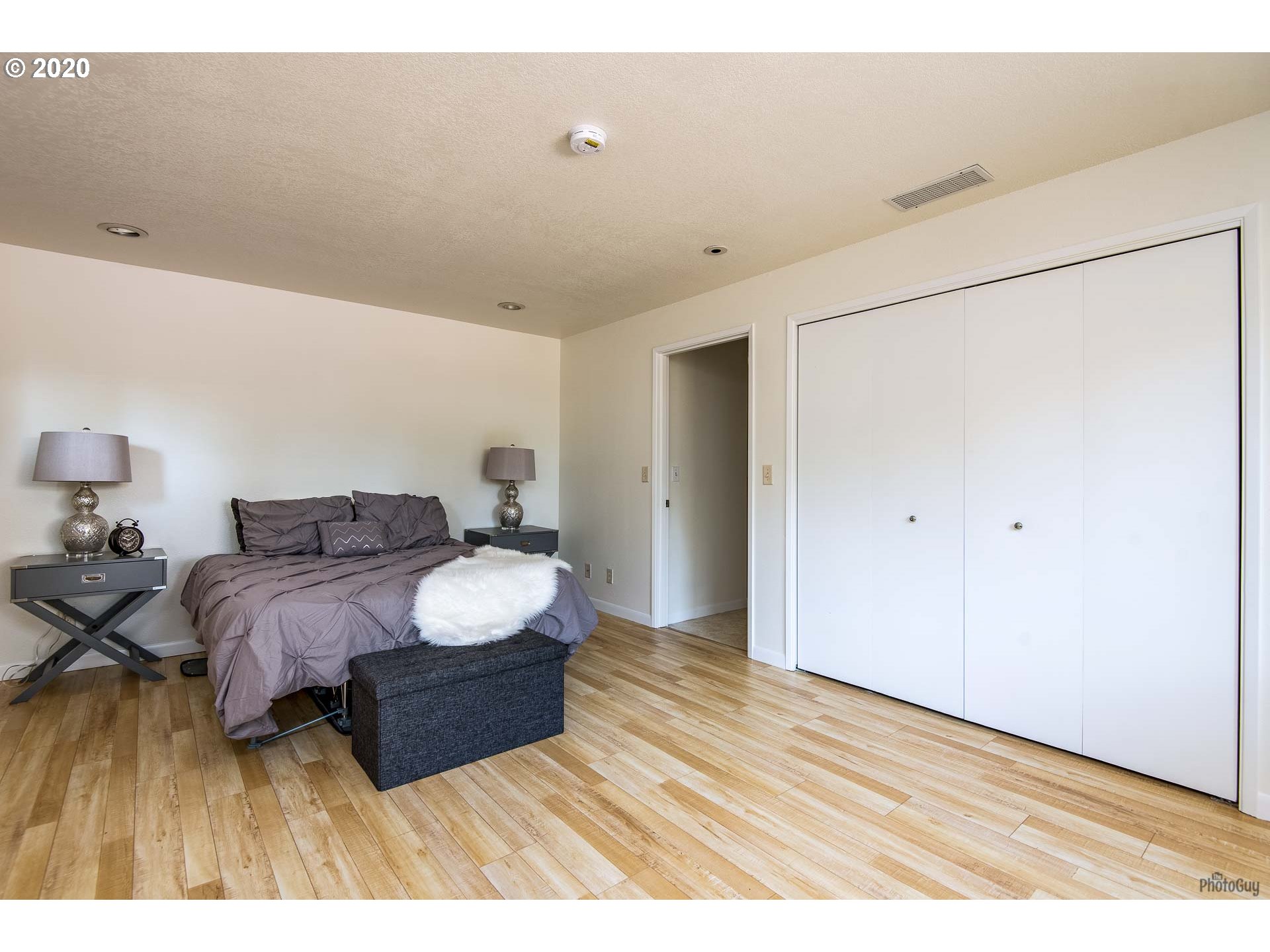1582 Willagillespie Road Eugene, OR 97401 - Photo 16 of 32 Gallery Image 16