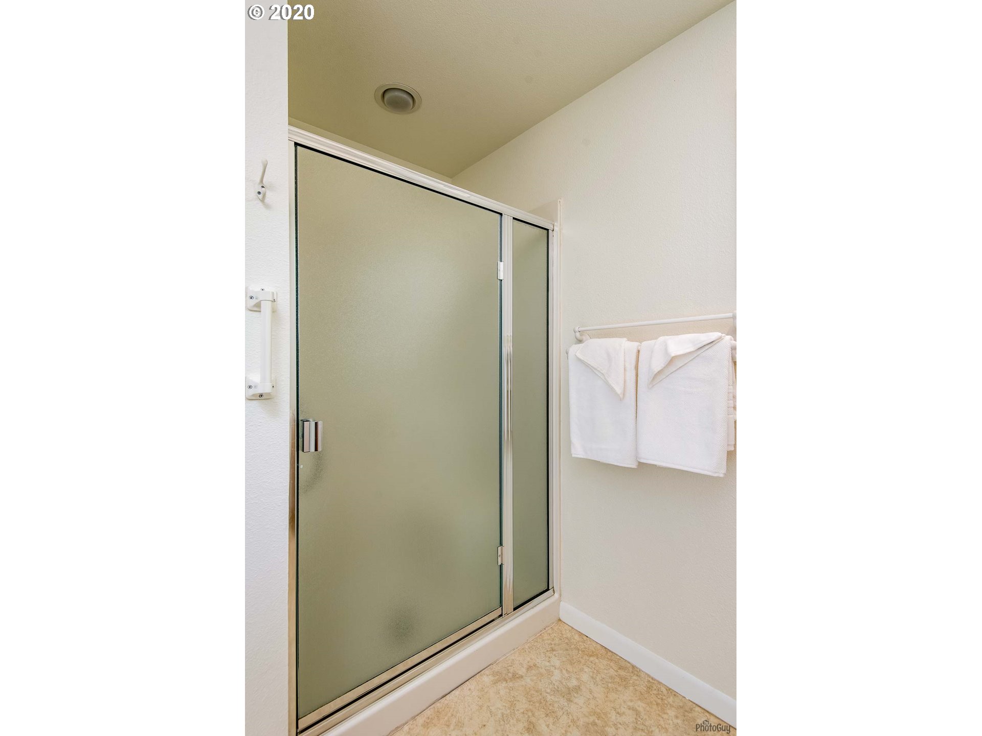 1582 Willagillespie Road Eugene, OR 97401 - Photo 20 of 32 Gallery Image 20