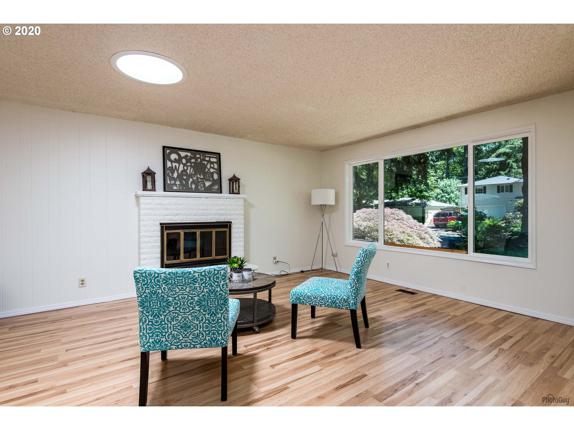 1582 Willagillespie Road Eugene, OR 97401 - Photo 3 of 32 Gallery Image 3
