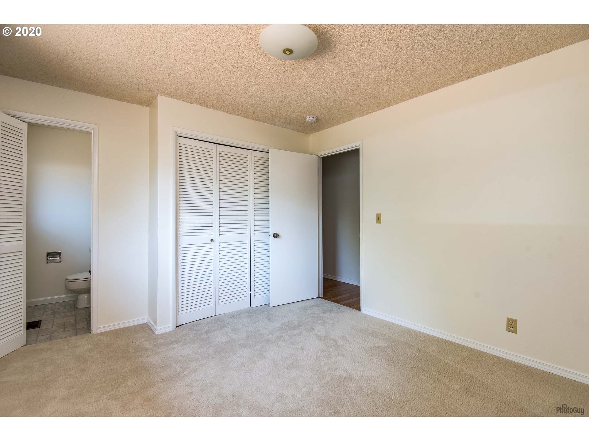 1582 Willagillespie Road Eugene, OR 97401 - Photo 27 of 32 Gallery Image 27
