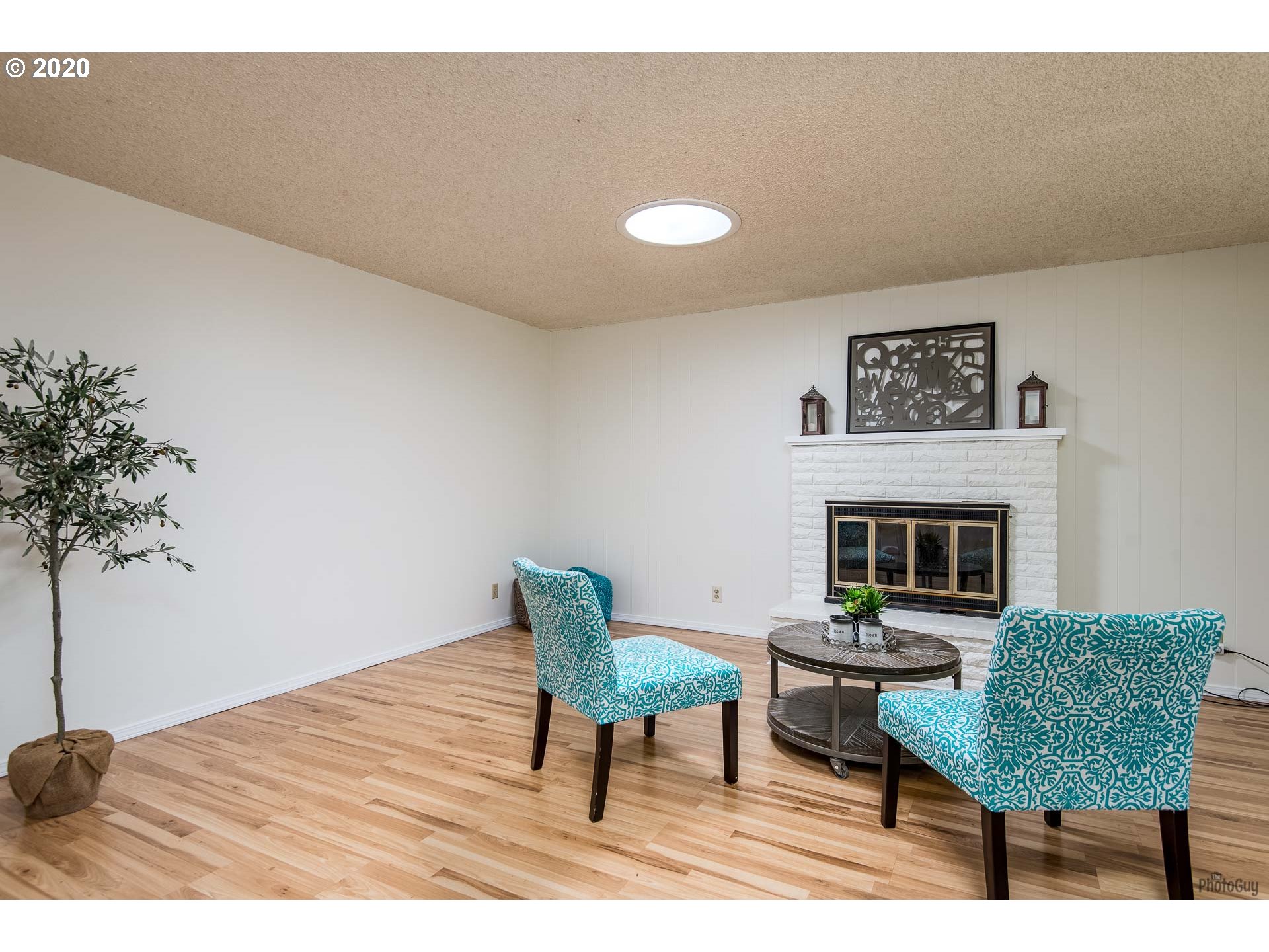 1582 Willagillespie Road Eugene, OR 97401 - Photo 5 of 32 Gallery Image 5
