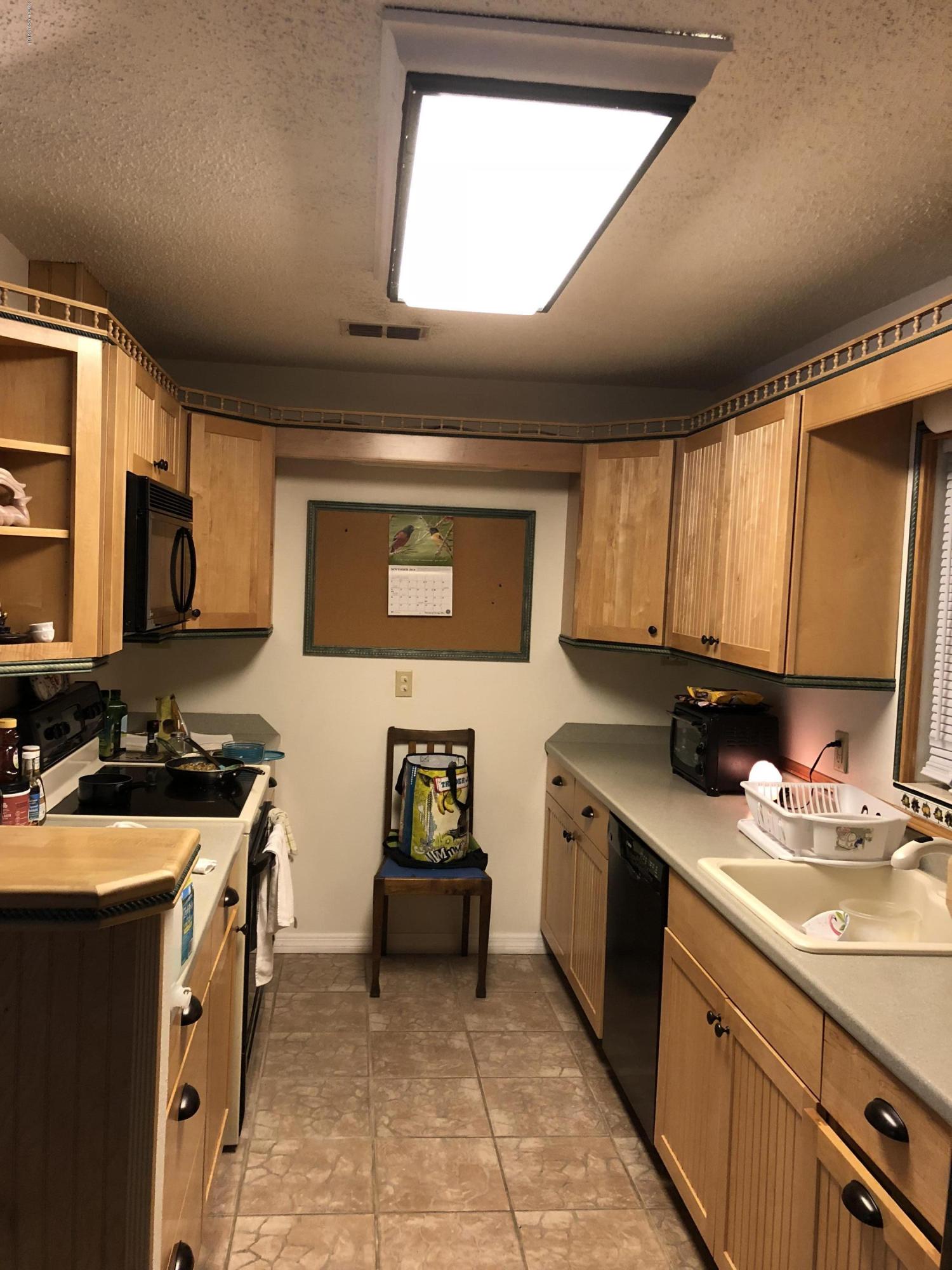 939 Raleigh Road Southeast Palm Bay, FL 32909 - Photo 13 of 30 KITCHEN
