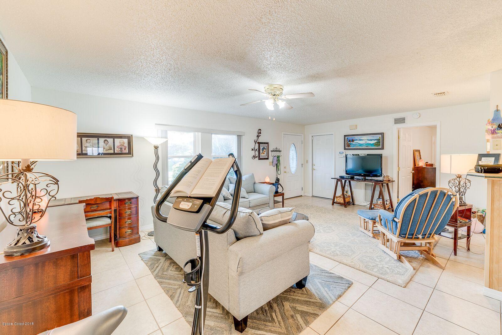 939 Raleigh Road Southeast Palm Bay, FL 32909 - Photo 8 of 30 LLV LIVING ROOM 1