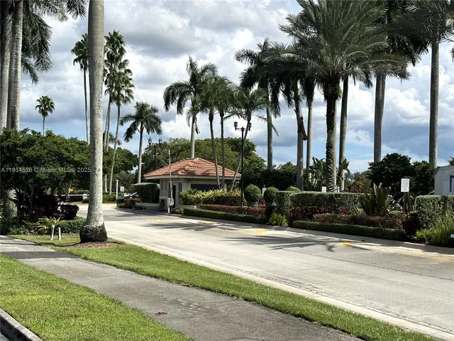 $3,000 | 501 Southwest 158th Terrace, Unit 204, Pembroke Pines, FL 33027