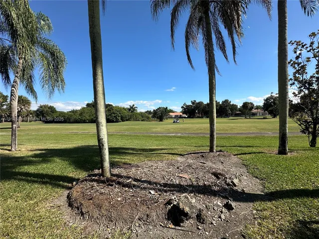 $3,000 | 501 Southwest 158th Terrace, Unit 204, Pembroke Pines, FL 33027