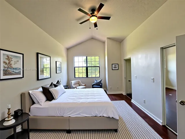 $3,000 | 501 Southwest 158th Terrace, Unit 204, Pembroke Pines, FL 33027