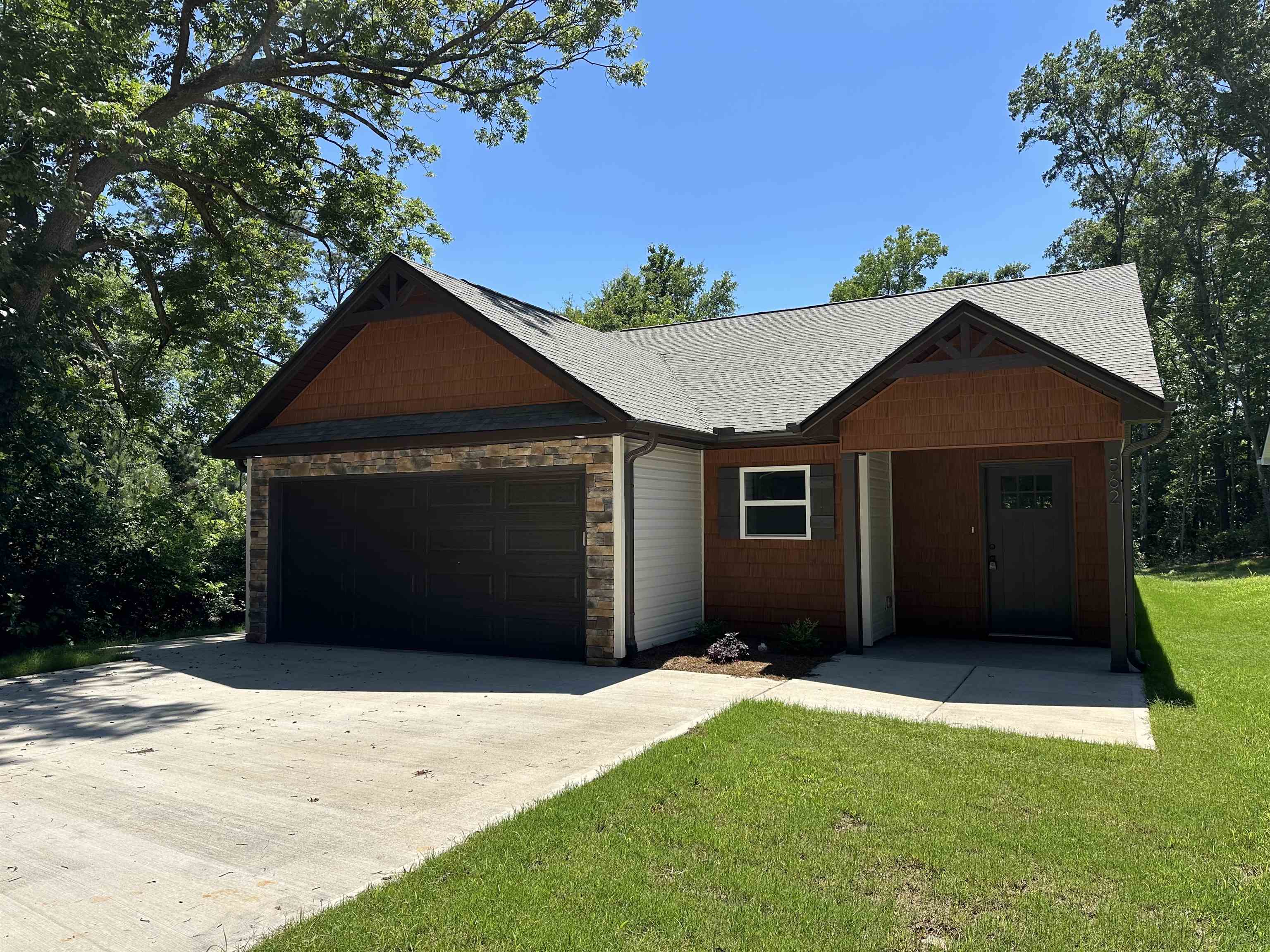 562 South Main Street Woodruff, SC 29388 - Photo 1 of 21
