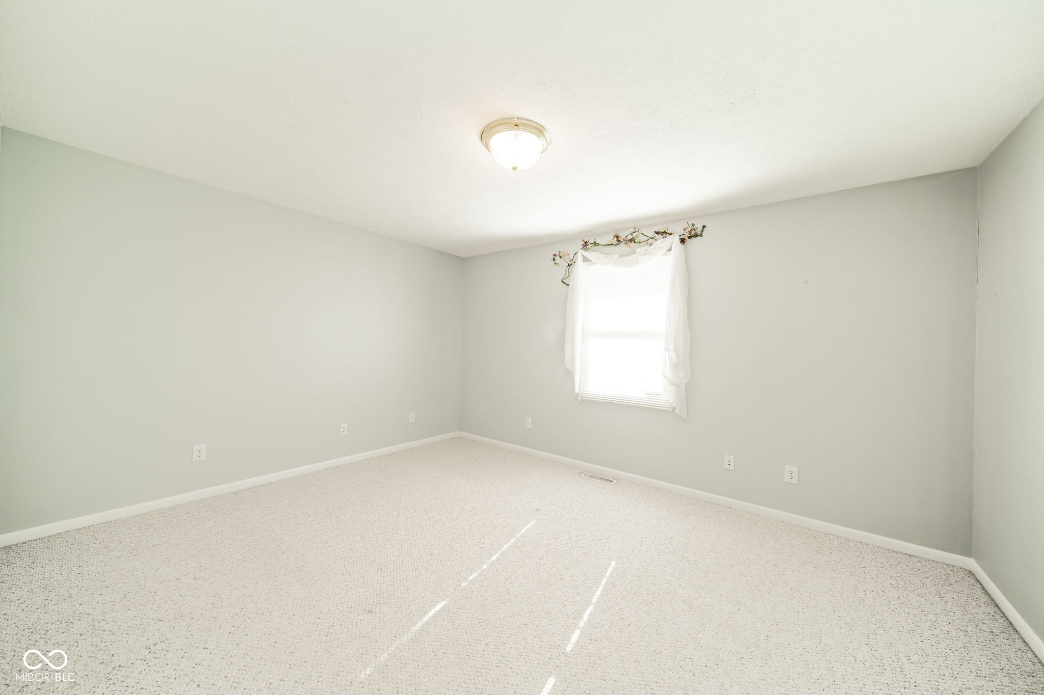 807 Spring Valley Drive Anderson, IN 46011 - Photo 25 of 31 Gallery Image 25