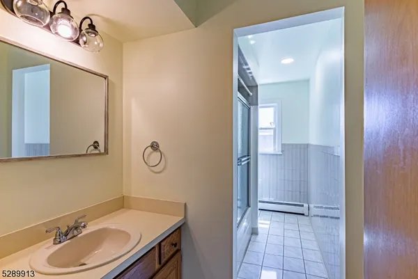 $2,900 | 16 Harris Street, Unit 1, Haledon, NJ 07508