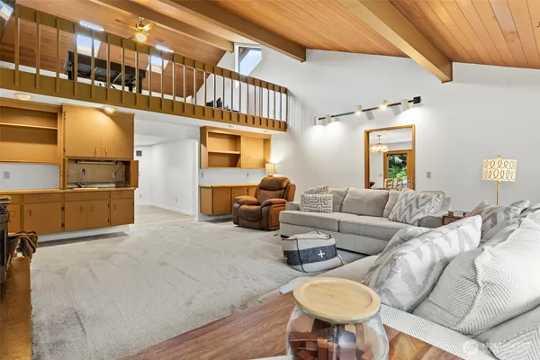 $1,499,950 | 13724 96th Avenue East, Puyallup, WA 98373