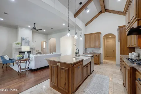 $519,000 | 102 Hennessy Drive, Lafayette, LA 70508