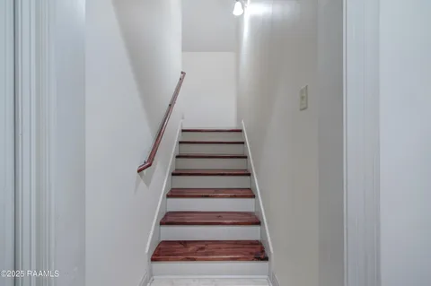 $519,000 | 102 Hennessy Drive, Lafayette, LA 70508