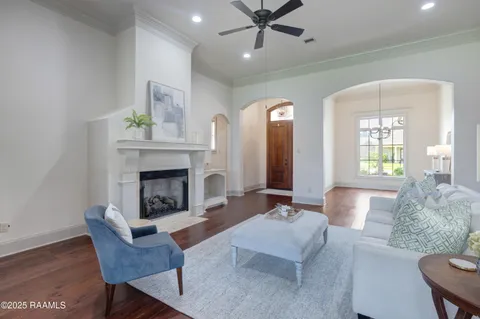 $519,000 | 102 Hennessy Drive, Lafayette, LA 70508