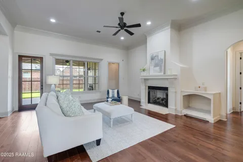 $519,000 | 102 Hennessy Drive, Lafayette, LA 70508