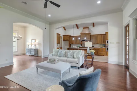 $519,000 | 102 Hennessy Drive, Lafayette, LA 70508