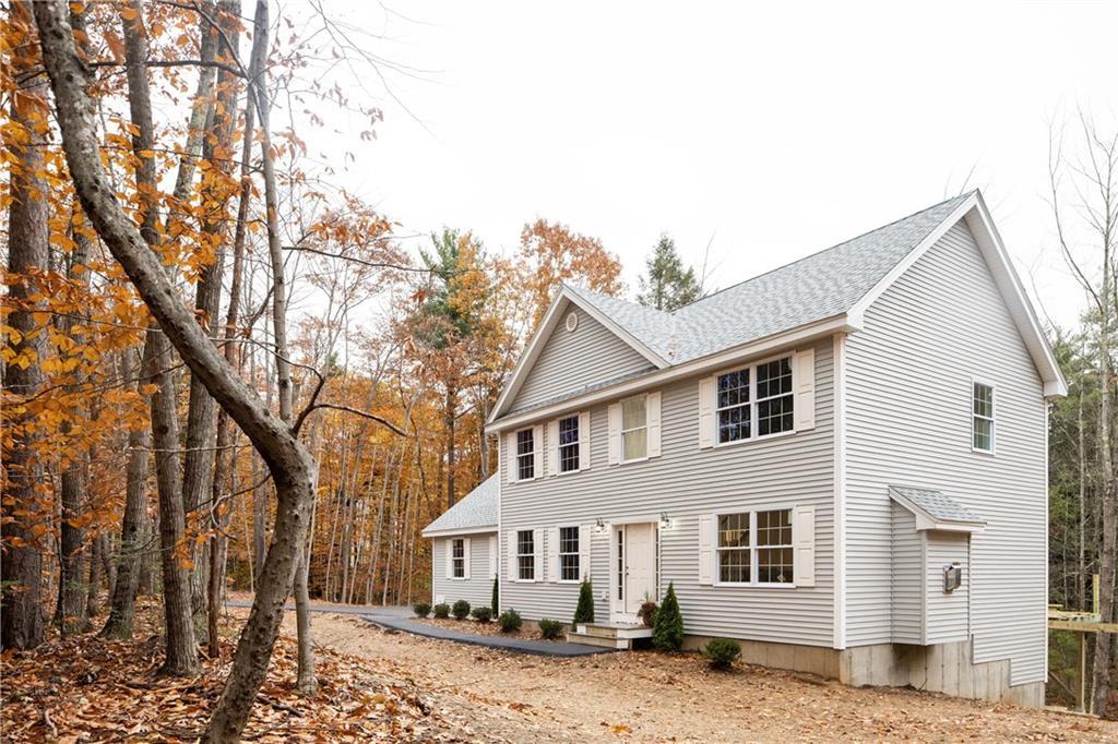 7 Great Pasture Road Cape Neddick, ME 03902 - Photo 2 of 34 This brand new 3 bedroom/2.5 bath...