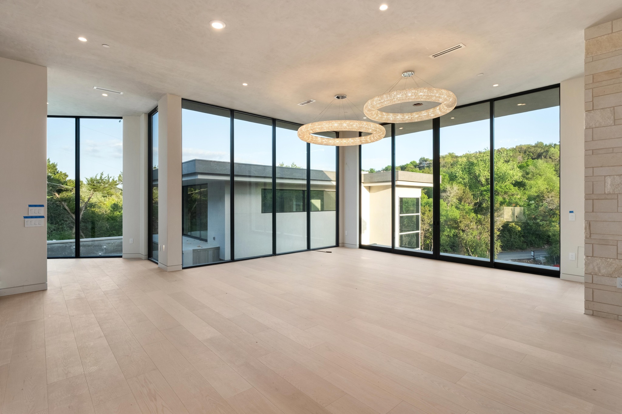 716 Laurel Valley Road West Lake Hills, TX 78746 - Photo 8 of 38 a view of an empty room with a large window