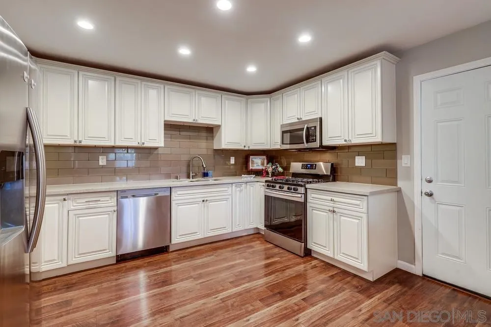 421 La Cresta Heights Road El Cajon, CA 92021 - Photo 8 of 27 Gallery Image 8