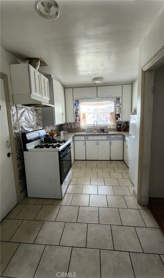 5361 Arlington Avenue Riverside, CA 92504 - Photo 8 of 9